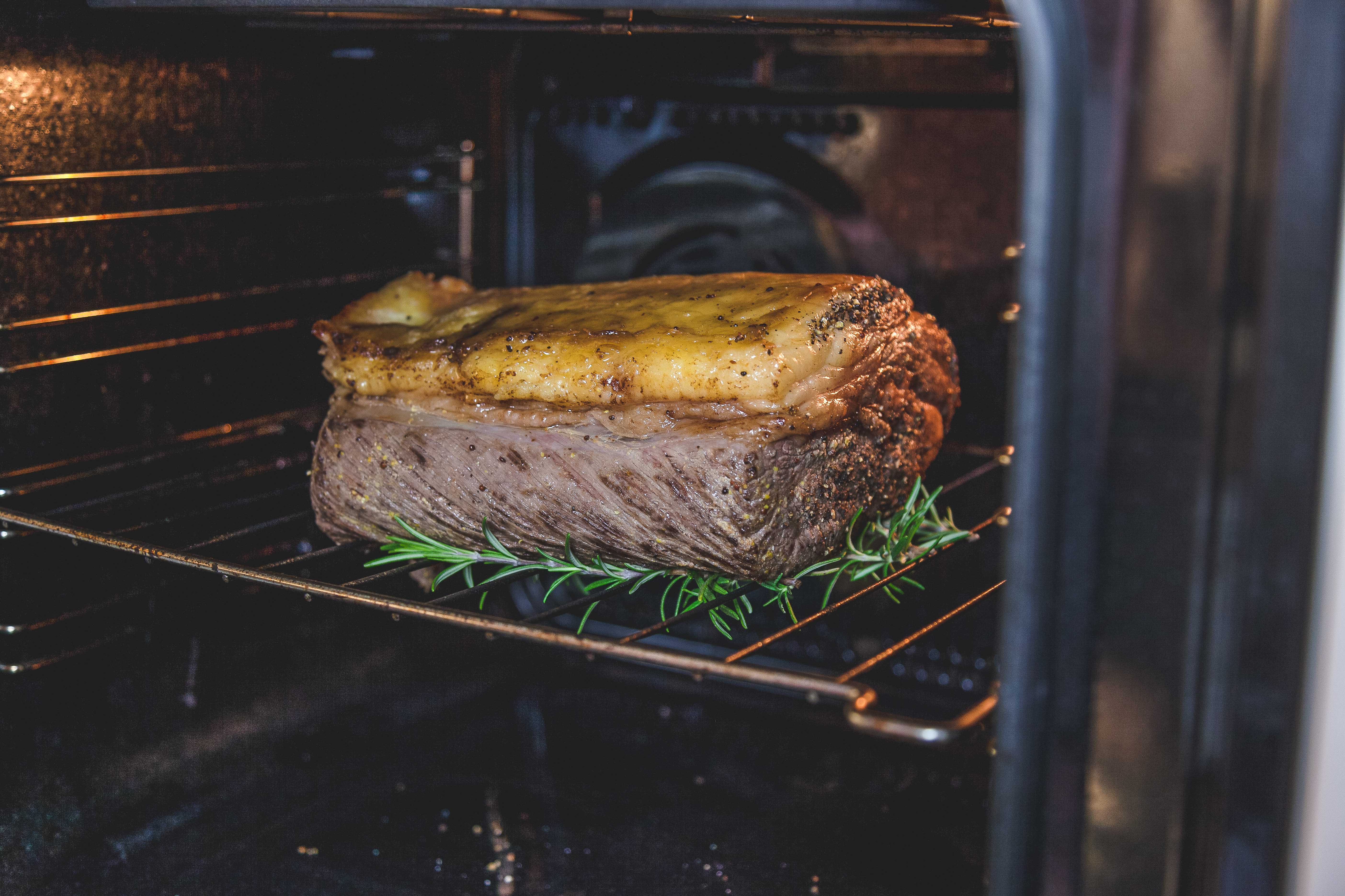 Roastbeef im Ganzen mit Hokkaido-Kürbis - Marcher Fleischwerkstatt